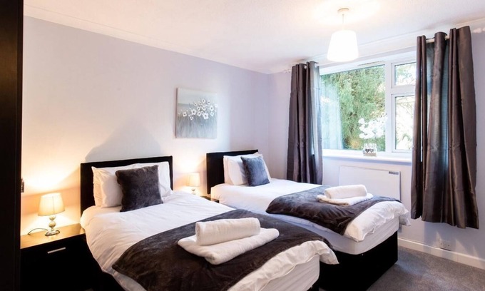 Hoddesdon Apartment | 2-bedroom apartment, Woodgrange Court