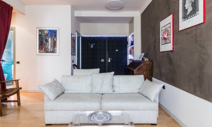 Zona Solari Apartment | 2 bedroom apartment in milan