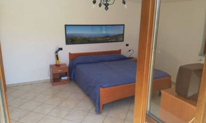 Gizzeria Apartment | 2 Bedroom Apartment in Lenzi