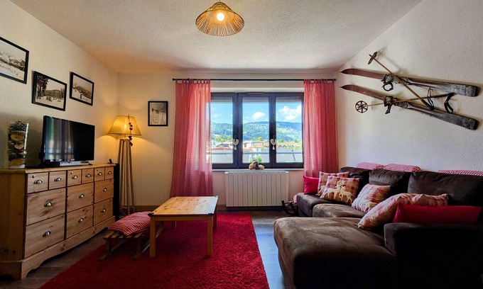 Travexin Apartment | 2-bedroom apartment, up to 6 guests, near ski resorts, downtown Cornimont