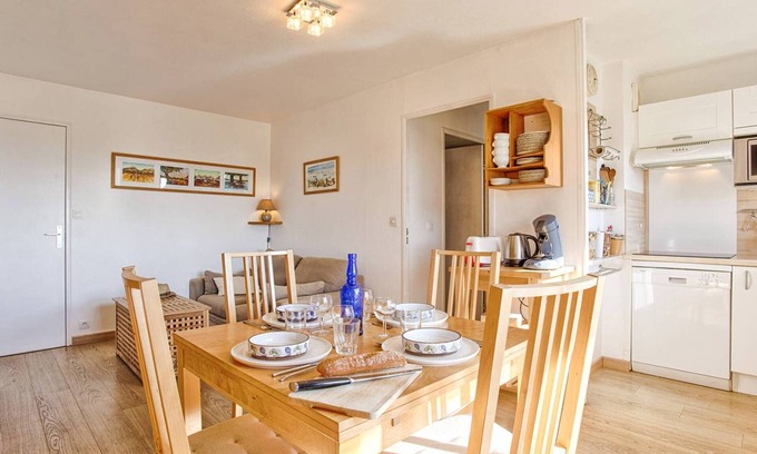 Cabourg Apartment | 2-bedroom apartment with balconies and parking in Cabourg