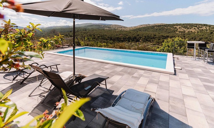 Donje Polje House | 2 bedroom awesome home in Sibenik