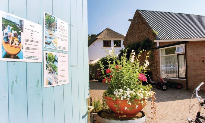Ommeren House | 2 bedroom awesome home in Ommeren