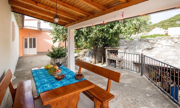 Peracko Blato House | 2 bedroom awesome home in Peracko Blato