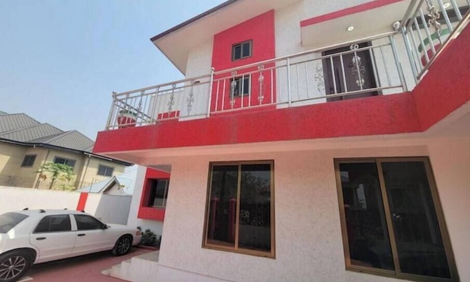 Accra House | 2 Bedroom Exctv Home @Sapeiman