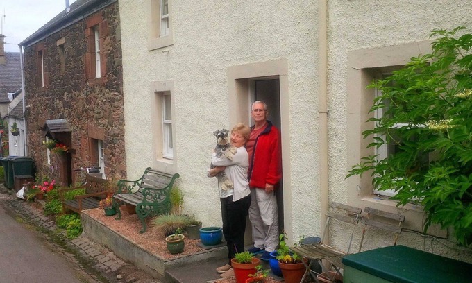 Abernethy Cottage | 2 Bedroom, family and pet-friendly, cosy cottage in stunning Perthshire.