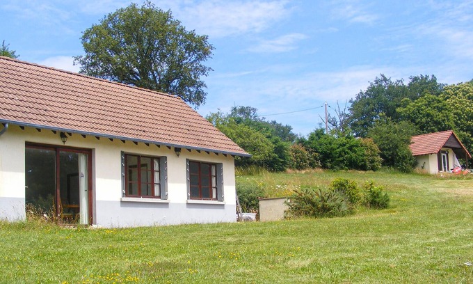 Saint-Hilaire-les-Places House | 2 bedroom accommodation in St Hilaire Les Places
