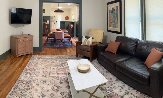 Stephenville House | 2-bedroom house in Stephenville—walk to downtown and 2 minutes from TSU campus