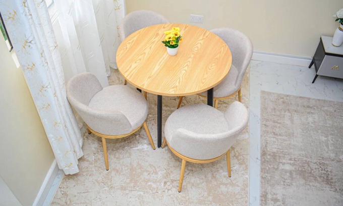 Hospital Apartment | 2 Bedroom in Nakuru Amazing Views 10 minutes to Lake Nakuru National Park