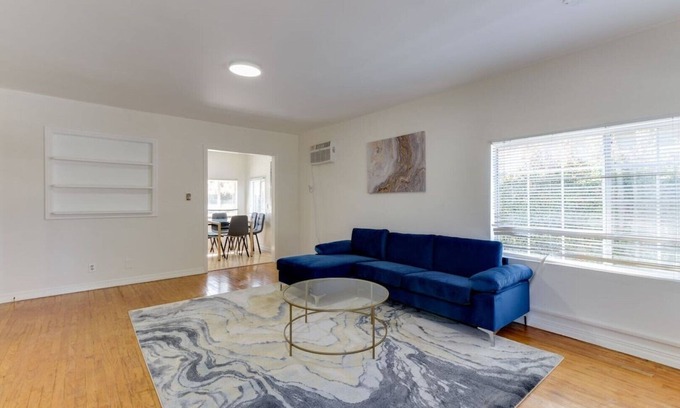 Rampart Village House | 2 Bedroom Mid-Wilshire Charmer close to Downtown