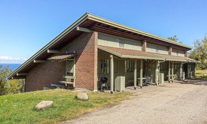 Sandvig Apartment | 2 bedroom nice apartment in Allinge