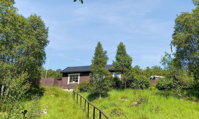 Ulsteinvik House | 2 bedroom pet friendly home in Haddal