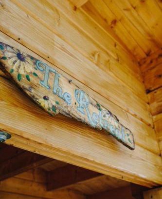 Seguin House | 2 Bedroom Retreat Cottage On Muskoka Shores