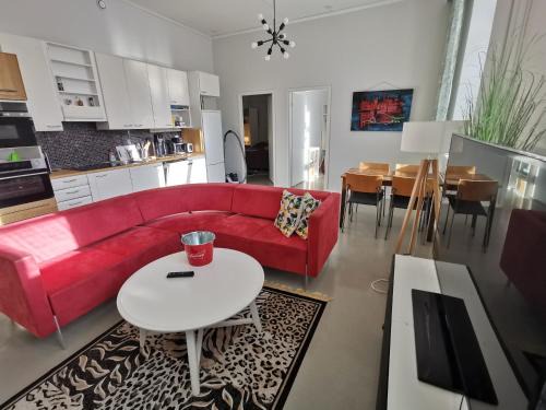 Karhula Apartment | 2-Bedroom Royal Apartment with Own Sauna in Kotka