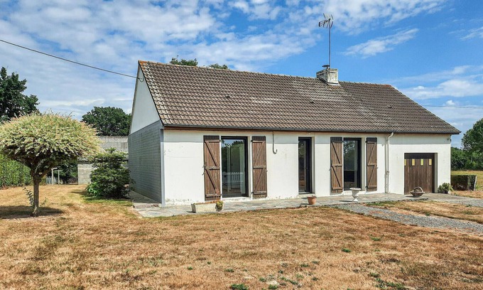 Bacilly House | 2 bedroom stunning home in Bacilly