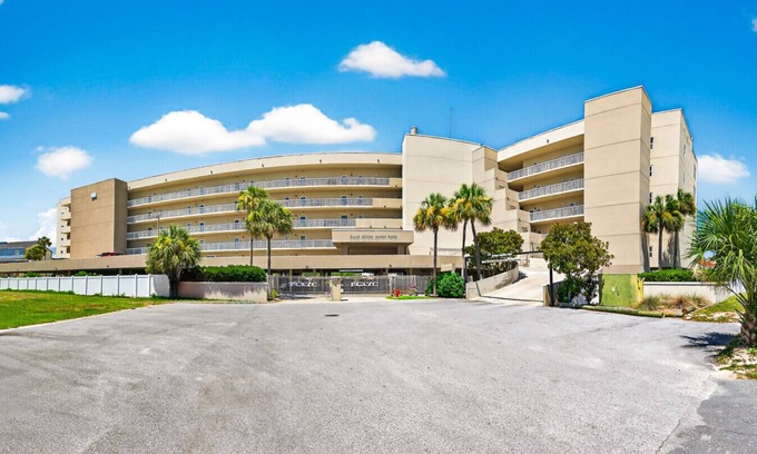 Fort Walton Beach Condo | 2 Bedroom Waterfront Condo