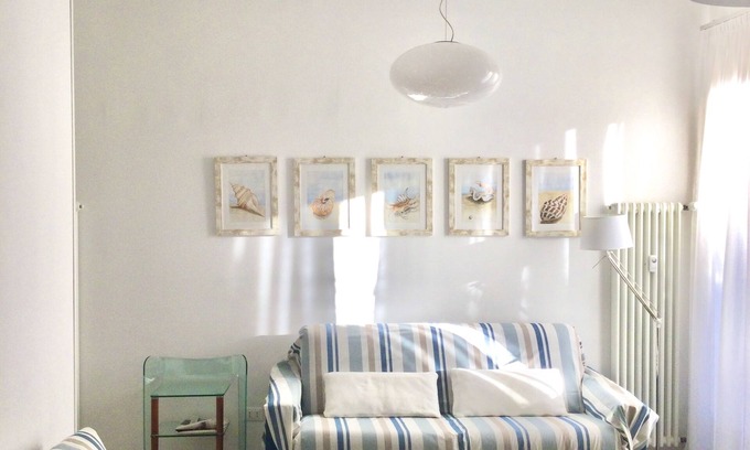 Alassio Apartment | 2 bedrooms apartment with garage, terrace, good wi-lan near the sea