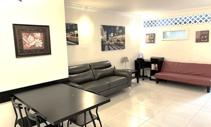 Galt Mile Apartment | 2 connected apartments 3/4 bedroom 2 bathroom