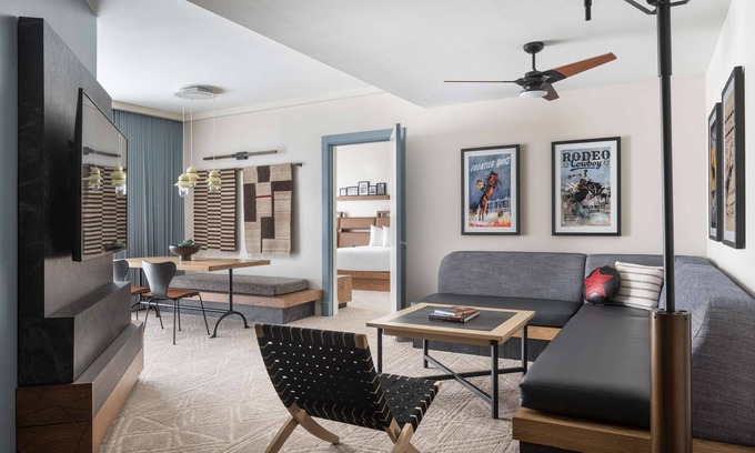 Lost Pines Hotel | 2 Connecting Suites at a 4⭐️ Hotel