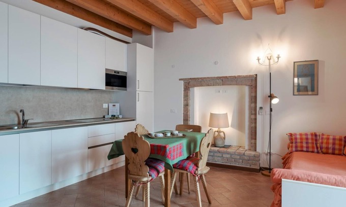 Pralboino Other | 2) Cozy One-Bedroom Apartment in Agriturismo with Two Single Beds and Sofa Bed