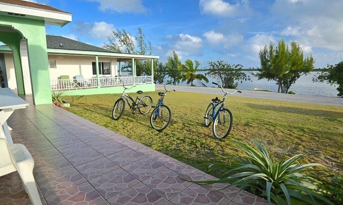 Acklins Island House | 2 Double Bedroom, Chester's Highway Bonefish Lodge