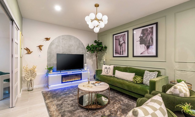 Calabasas Apartment | 2 Gorgeous Apartments for the Price of 1: Comfy beds, Fireplace, Mountain View