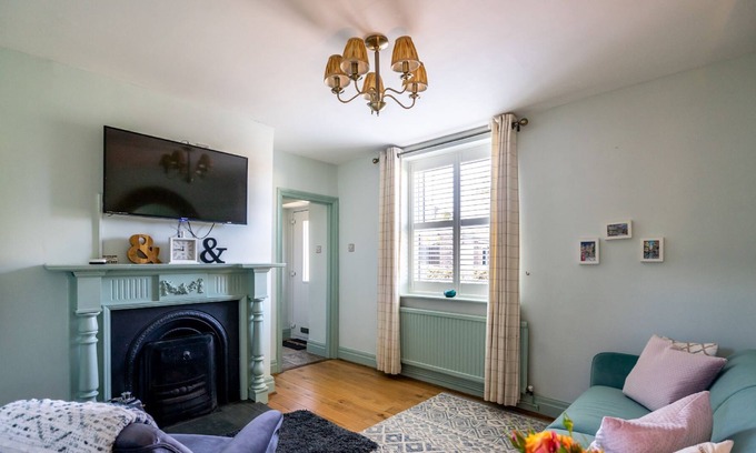 Ryther Cottage | 2 Lilac Avenue - a family break that sleeps 4 guests in 2 bedrooms