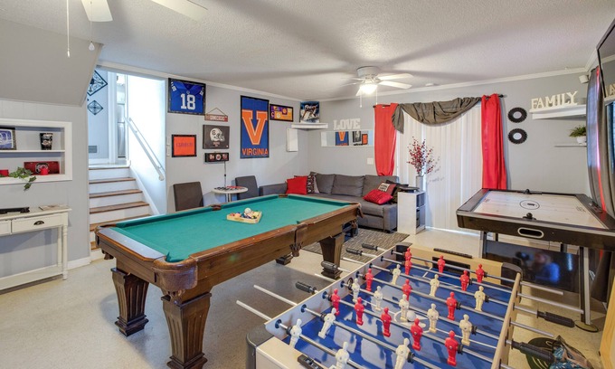 Columbia House | 2 Mi to Downtown Columbia: Home w/Theater Room!