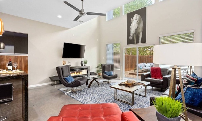 Fort Worth Cultural District House | 2 Min Walk to Dickies + Tranquil Outdoor Patio