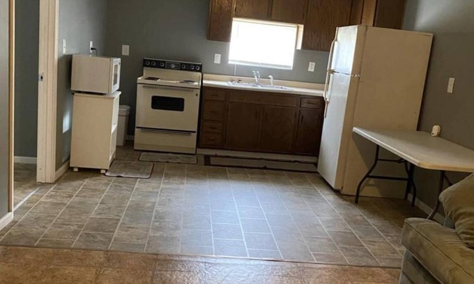 Darfork Apartment | 2 minute drive to ARH Hospital and UK n2 minute walk to Perry County Park
