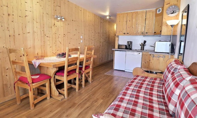 Meribel-Mottaret Apartment | 2 PIECES DE CHARME, EXPOSITION SUD, SUR LES PISTES - FR-1-182-51