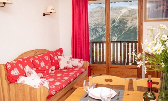 Puy-Saint-Vincent Apartment | 2-room apartment, 6 pers, balcony, parking, pets allowed, Puy-Saint-Vincent