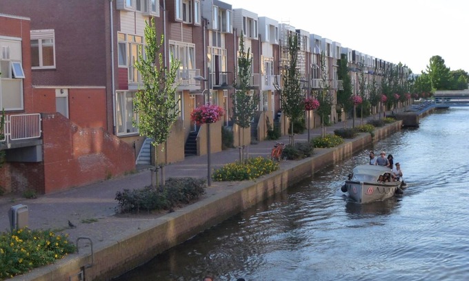 Almere Apartment | 2 room apartment 20 minutes from Amsterdam