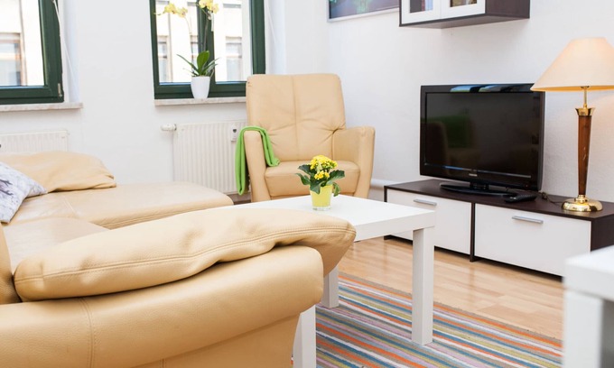 Anger-Crottendorf Apartment | 2 room apartment, kitchen, bathroom, balcony, cable TV, wireless internet, quiet - near city center