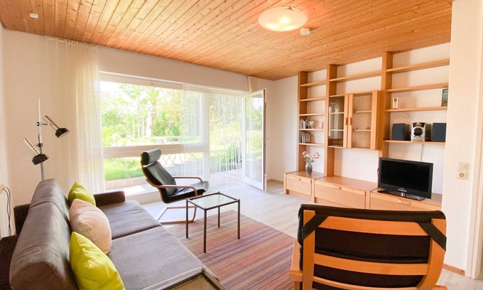 Bermatingen Apartment | 2-room vacation apartment Koch No. 1, shower/WC, 60 sqm, ground floor - Haus Koch