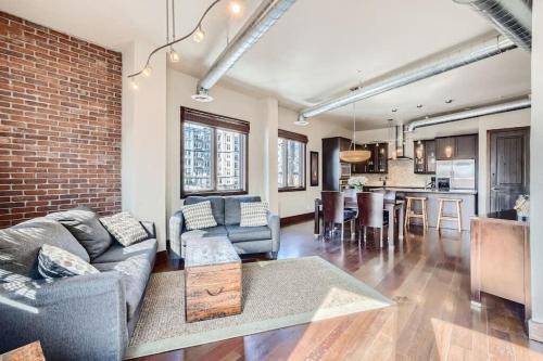 Ballpark Apartment | 2 UNITS Loft in LoDo RiNo Mountain BallparkView