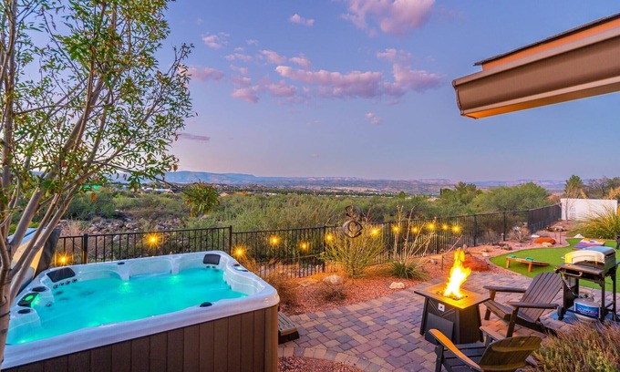 Clarkdale House | 20 min to Sedona/Hot Tub Views!