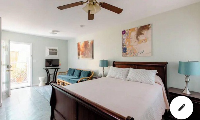 La Presa Apartment | 20 minutes from downtown San Diego.Large clean quiet secured studio.Near 54H 125
