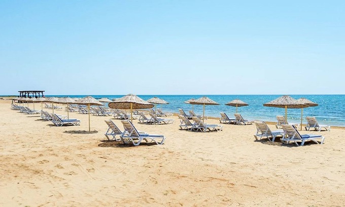 Bafra Apartment | 20% OFF : Stunning Penthouse Apt on Private Beach; Fully Kitted Gym & Sauna