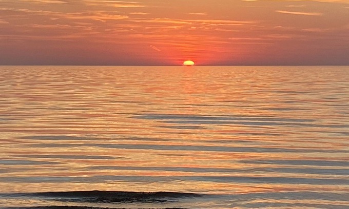 Wasaga Beach House | 200 Ft to Private Sandy Beach