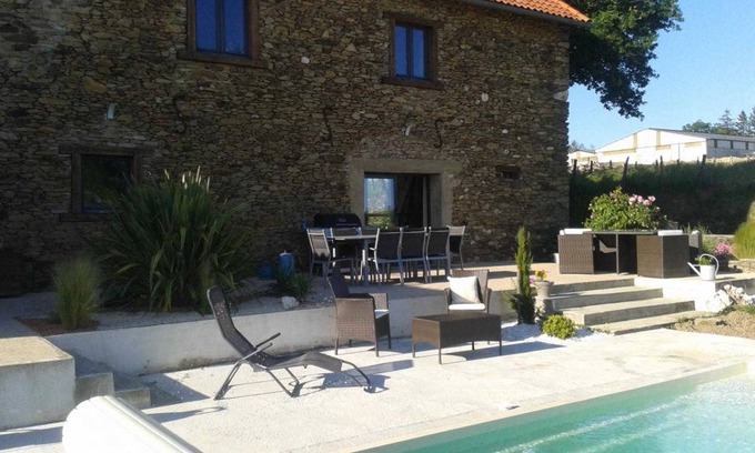 Padies House | 200 m² Gîte ∙ 4 bedrooms ∙ 11 guests