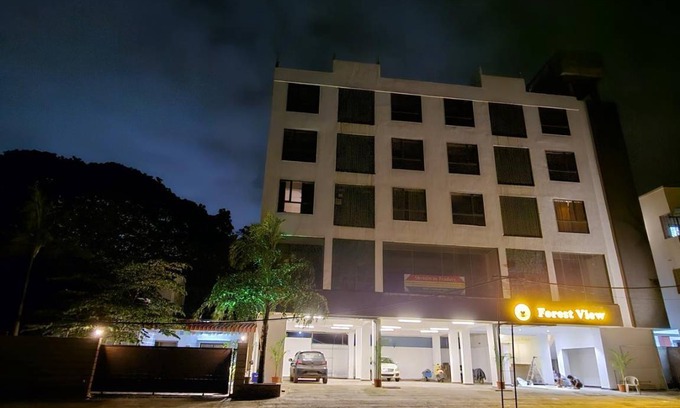 Pune Hotel | 200 m² Hotel ∙ 2 guests