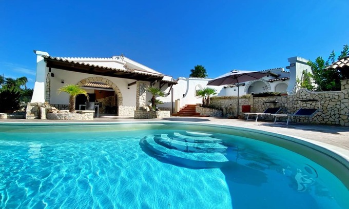 Fontane Bianche Villa | 200 m² Villa ∙ 4 bedrooms ∙ 10 guests
