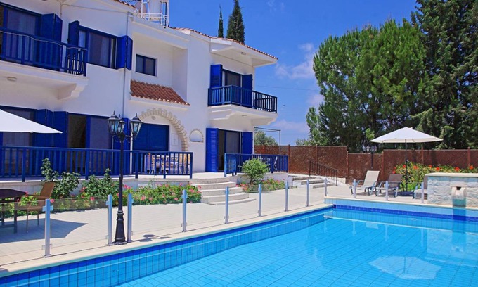 Prodromi Villa | 200 m² Villa ∙ 3 bedrooms ∙ 9 guests