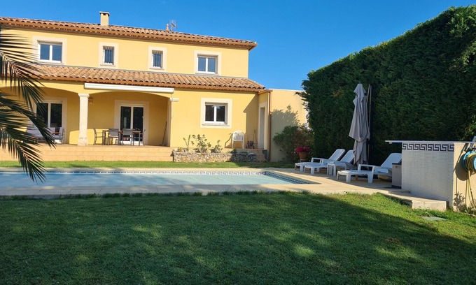 Juvignac House | 200m² detached house with swimming pool