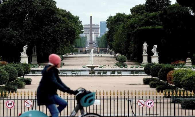15th Arrondissement Apartment | 200m2 in the Grenelle/Eiffel district-A dive into French history and art