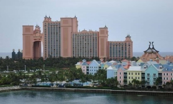 Paradise Island Villa | 2025 Harborside Atlantis: 3BR, 3BA FLASH SALE! Top Fl. Waterfront - Nov 1-8 only