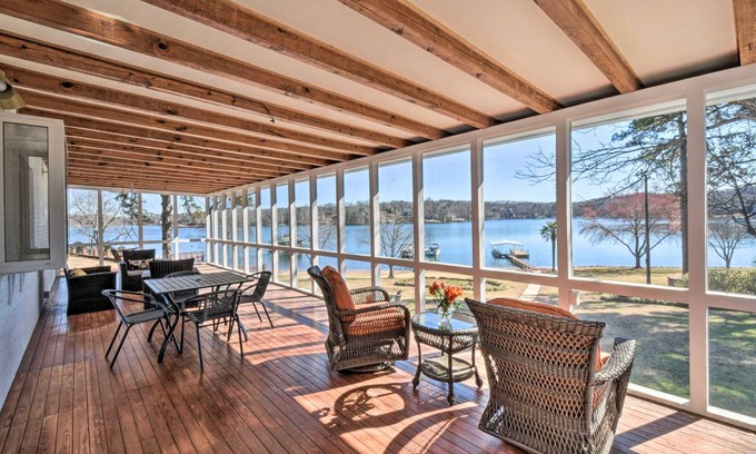 Seneca House | 204 m² House ∙ 4 bedrooms ∙ 10 guests