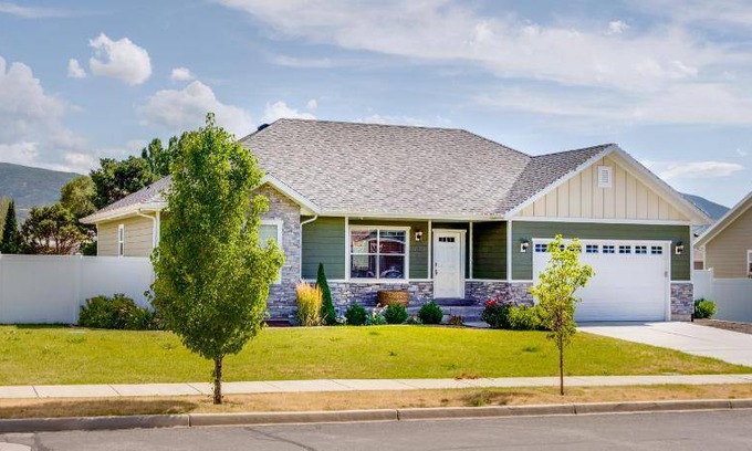 Heber House | 204 m² House ∙ 5 bedrooms ∙ 15 guests