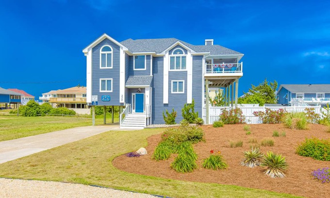 Sandbridge House | 206 m² House ∙ 5 bedrooms ∙ 12 guests